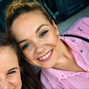 Meet your Posher, Laura